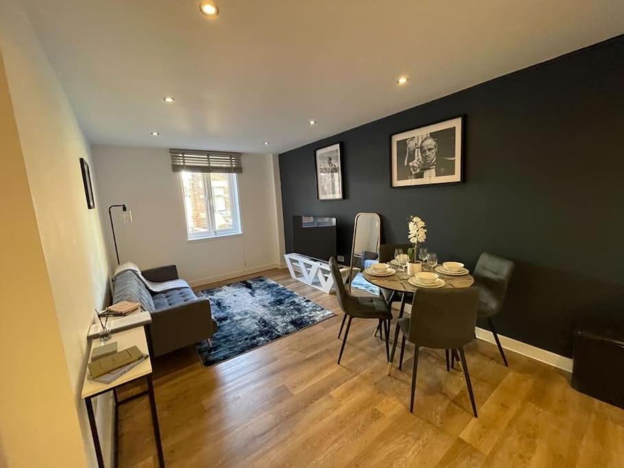 Spacious Abbey Yard By Prescott Apartments Abingdon-on-Thames Eksteriør billede